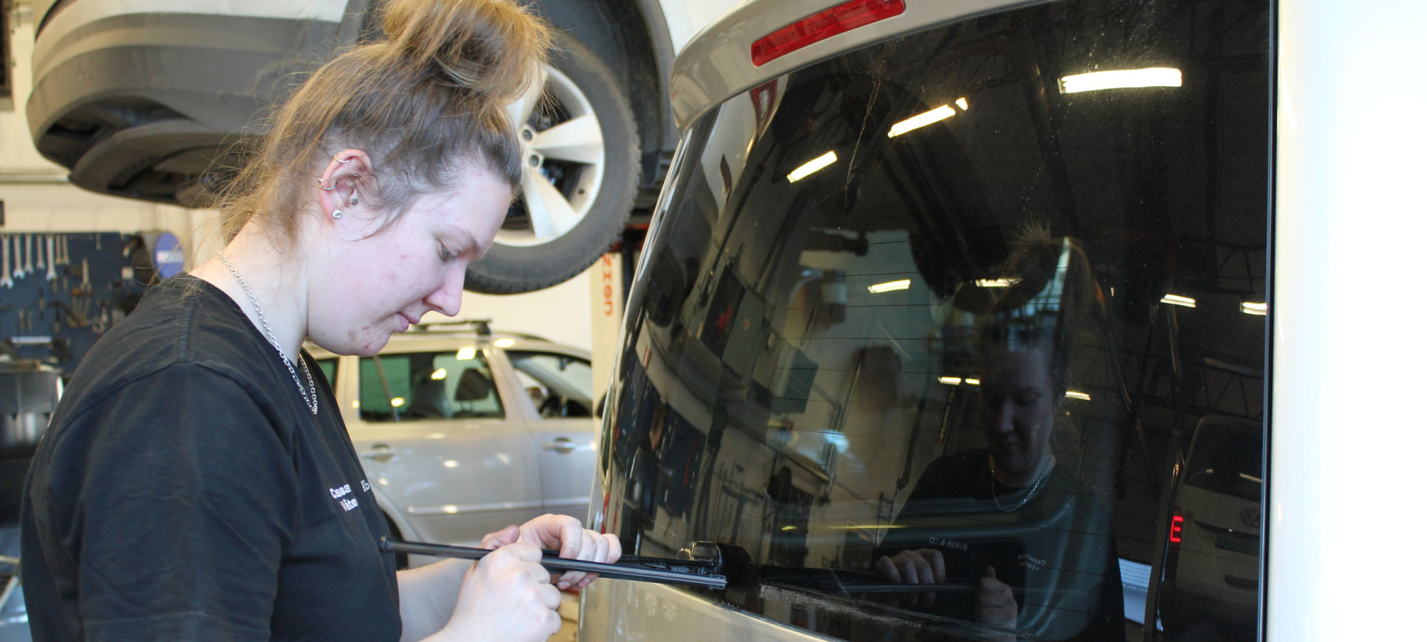 Bilfaget lette køyretøy - bok-sfj.no