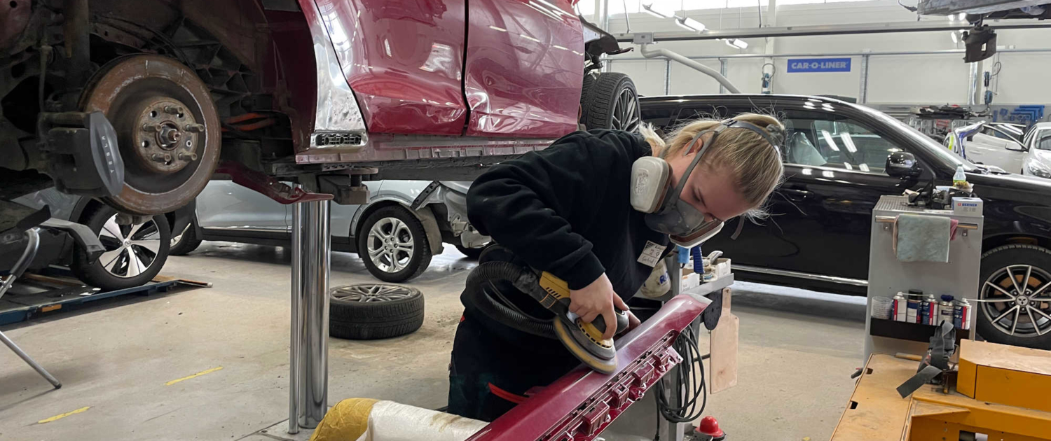 Bilskadefaget - bok-sfj.no Bilskadefaget - bok-sfj.no