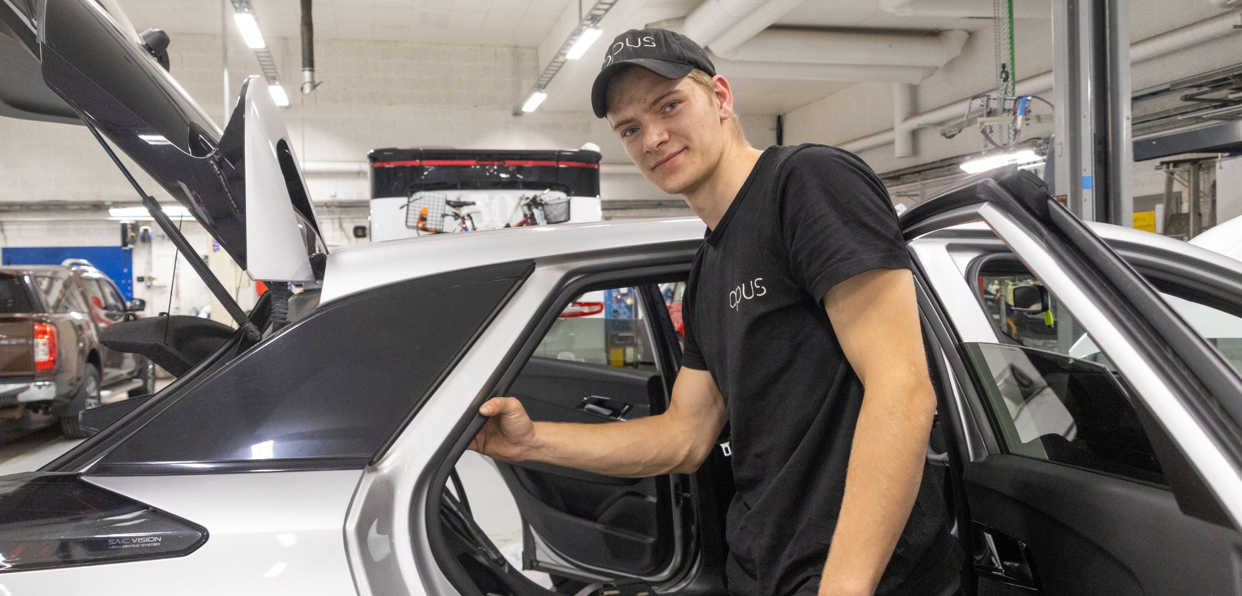 Fredrik Leirdal Henden, lærling hos Opus Førde