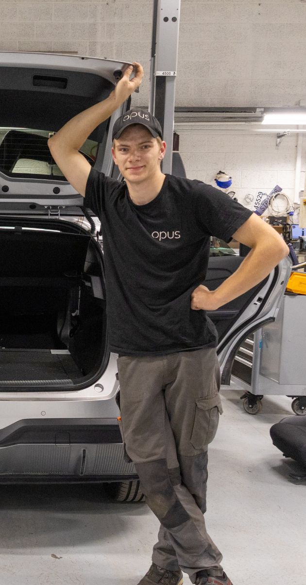 Fredrik Leirdal Henden, lærling hos Opus Førde